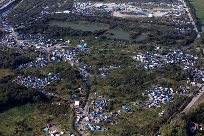 La justice impose des mesures sanitaires d'urgence dans la "jungle" a calais