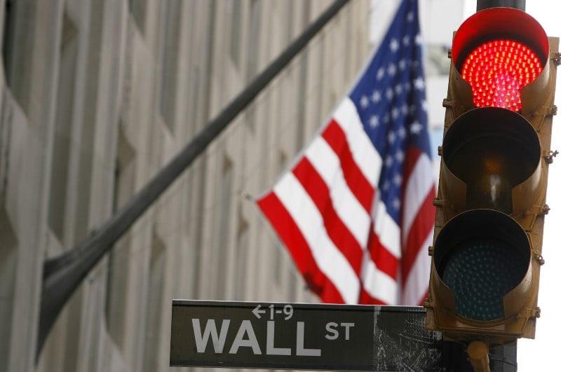 Cloture en legere baisse des marches americains