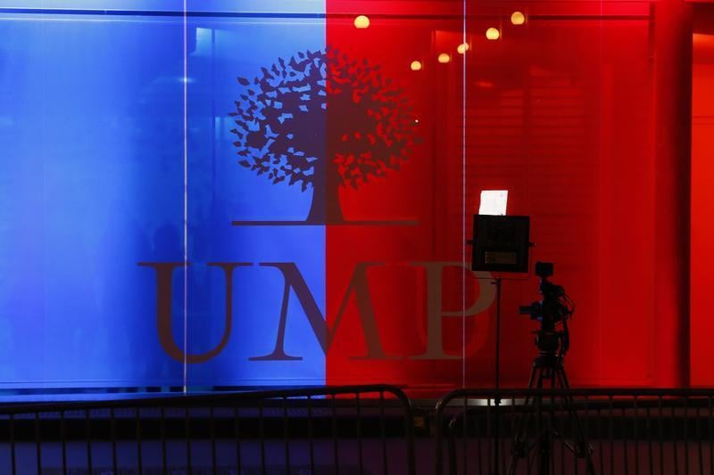 L'UMP tente d'incarner une opposition unie face à Hollande