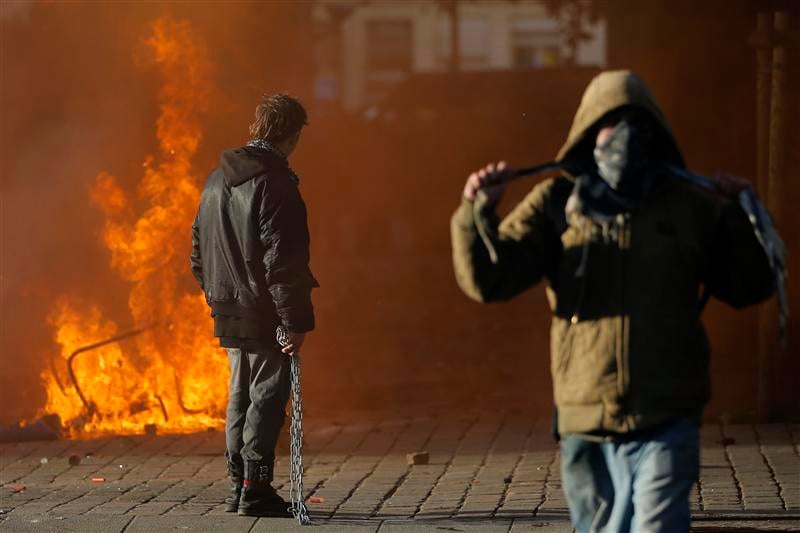 Le maire de Nantes porte plainte après les dégâts dans la ville
