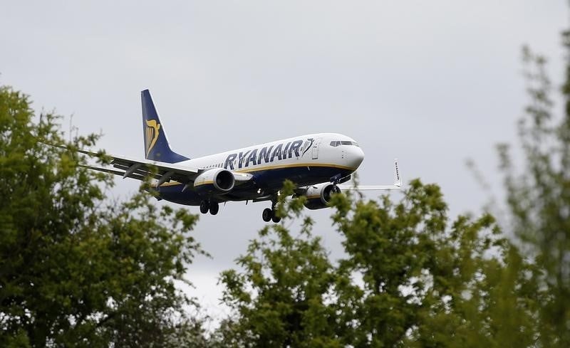 Ryanair va distribuer le produit de la vente d'aer lingus
