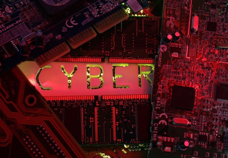 Sessions forme une equipe chargee d'enqueter sur les cyberingerences