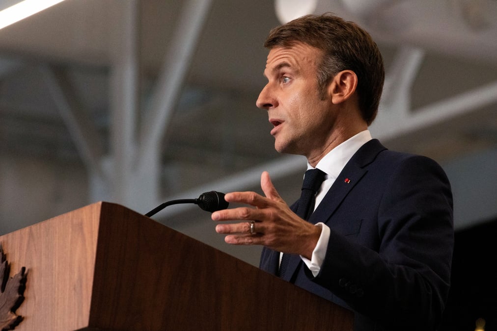 Le president francais emmanuel macron lors d'une conference de presse a montreal