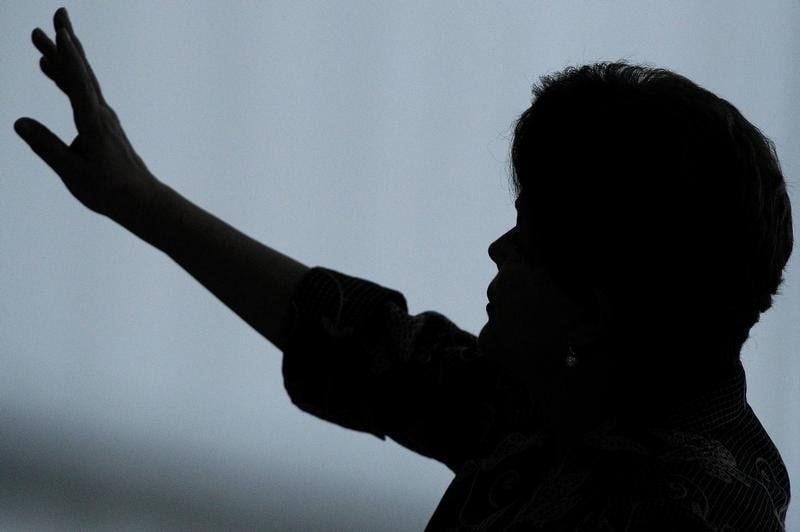 Dilma rousseff se tourne vers la cour supreme