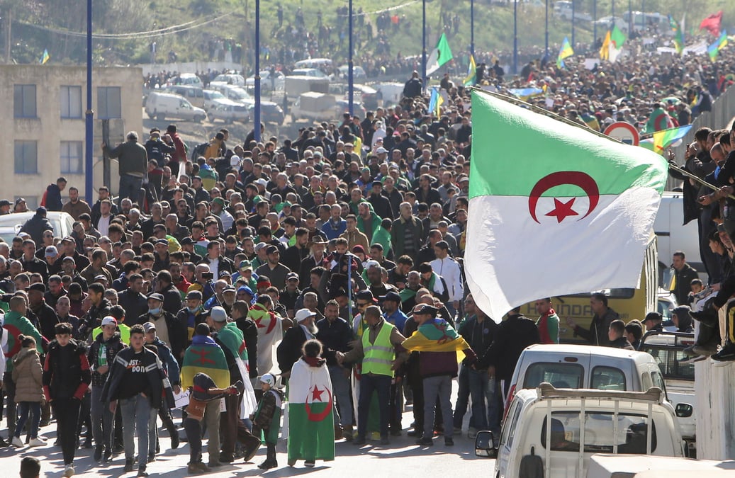 L'algerie impose des conditions aux manifestations