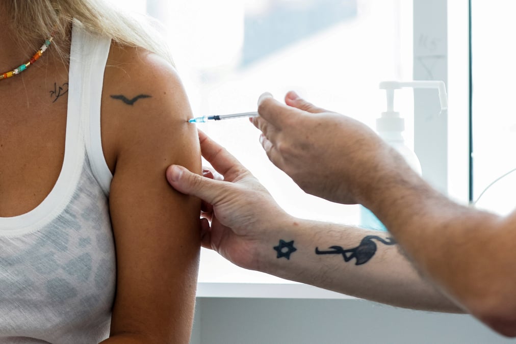 Coronavirus: l'ue laisse la main aux pays pour les campagnes de rappel vaccinal