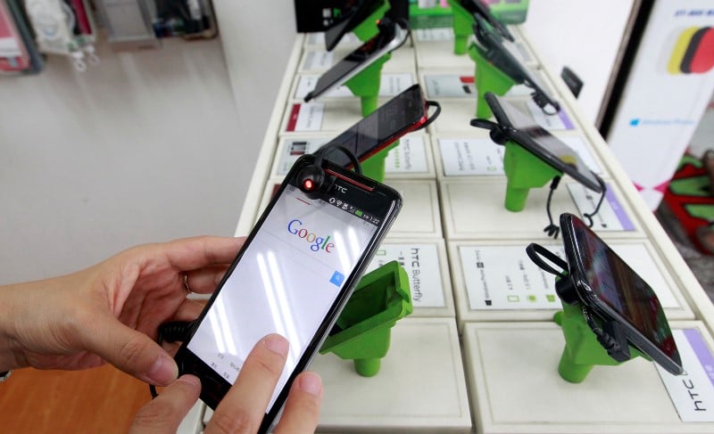 Les ventes de smartphones devraient ralentir en 2016