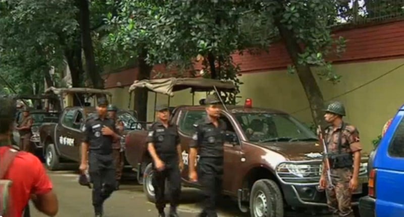 Vingt civils tues par des islamistes dans un restaurant au bangladesh