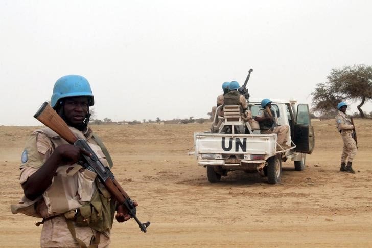 Quatre casques bleus et un soldat tues au mali