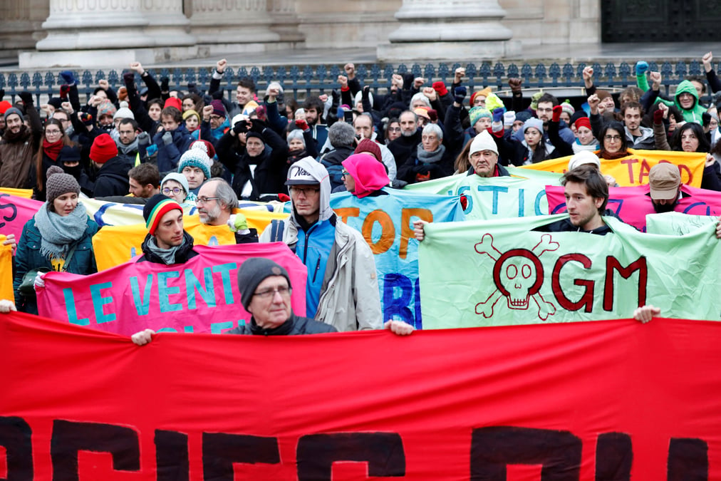 Climat: de grands investisseurs font pression sur les pollueurs