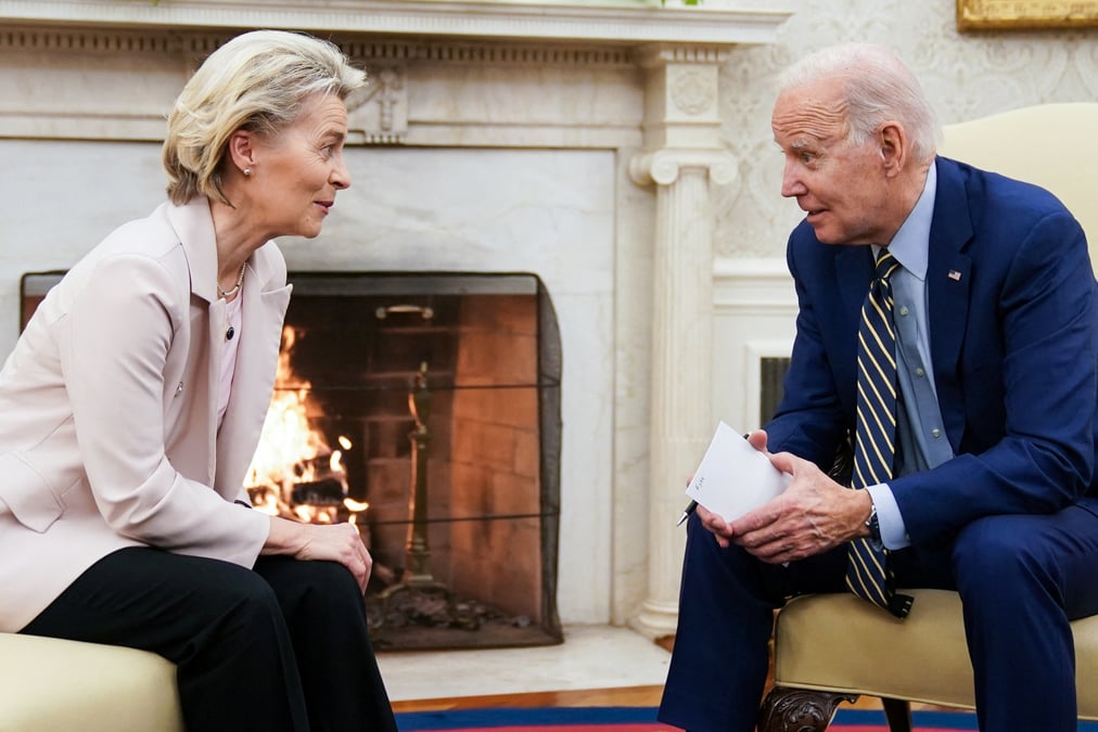 Le president biden rencontre la presidente de la commission europeenne ursula von der leyen a washington