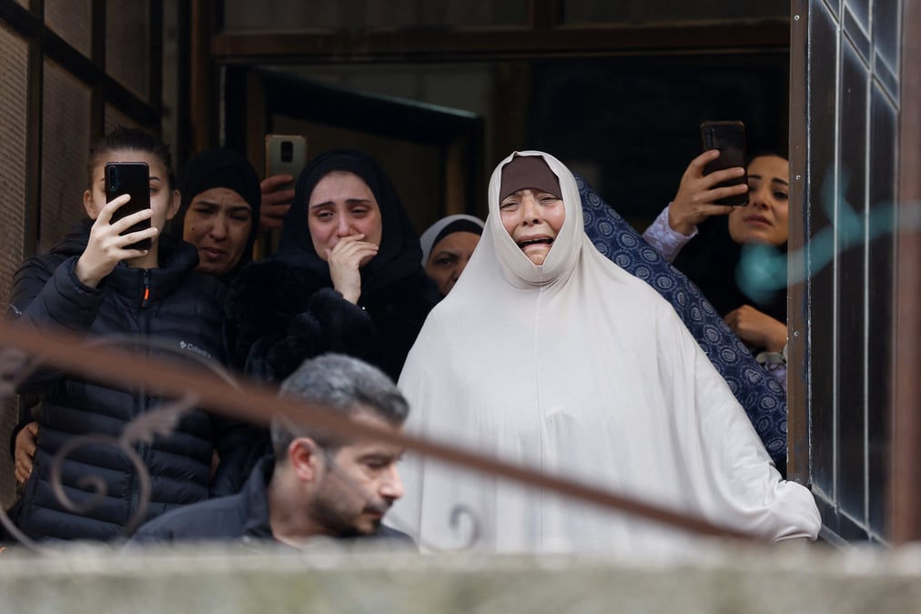 Funerailles d'un palestinien tue lors d'un raid israelien, pres de ramallah