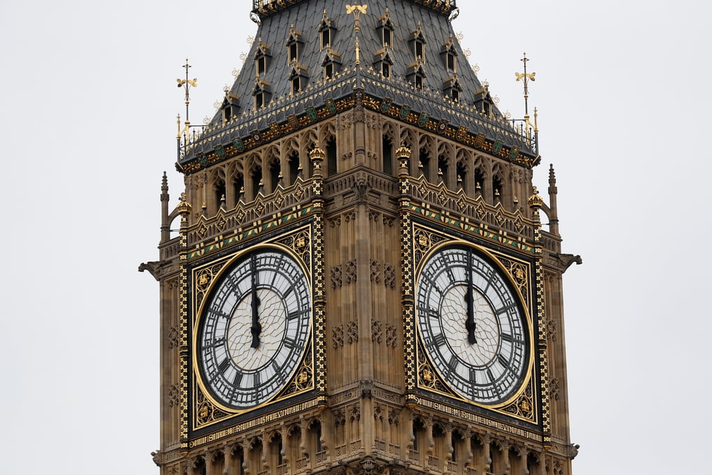 Big ben a sonne une derniere fois avant quatre ans de travaux