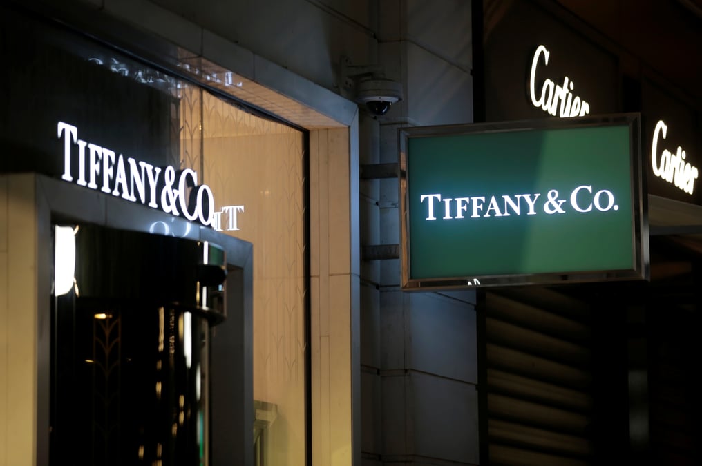 Tiffany a recu une proposition de lvmh, s'envole en bourse