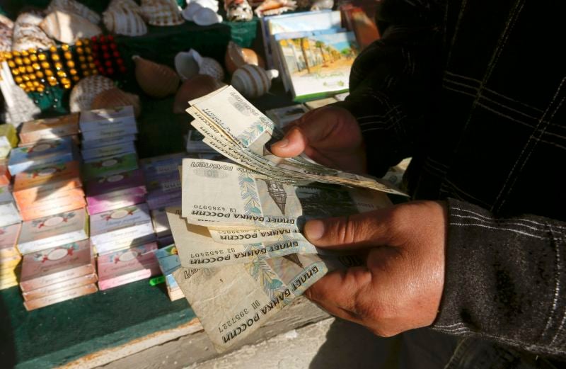 Moscou élargit la bande de fluctuation du rouble