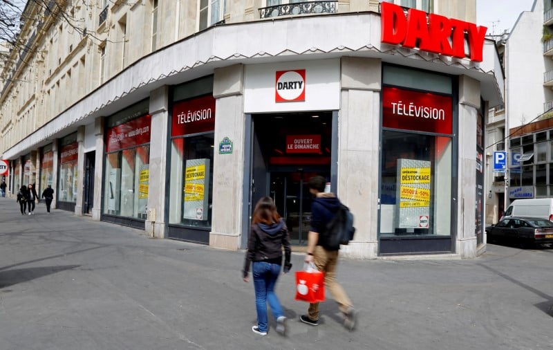 La fnac dit s'etre assure 45,57% des actions darty