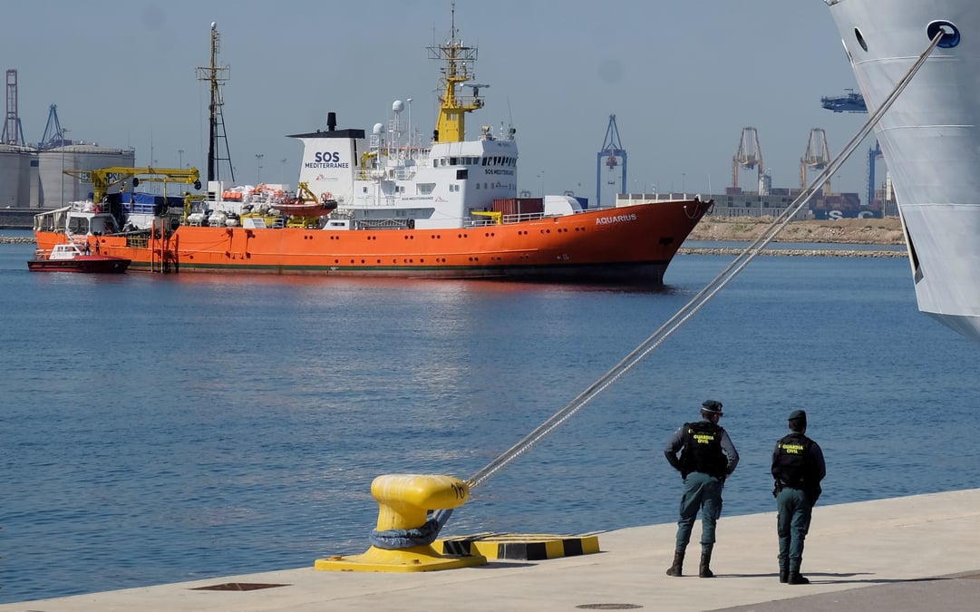 L'aquarius attendu en espagne en pleine polemique
