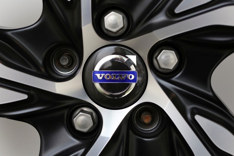 Volvo fait mieux que prevu, augmente ses previsions de marche