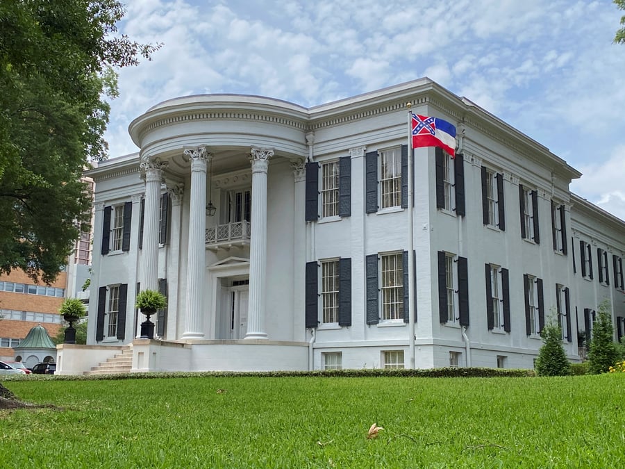 Le mississippi va retirer de son drapeau un embleme de la confederation