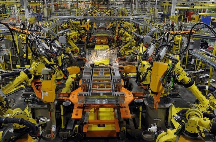 La croissance manufacturiere americaine continue de ralentir