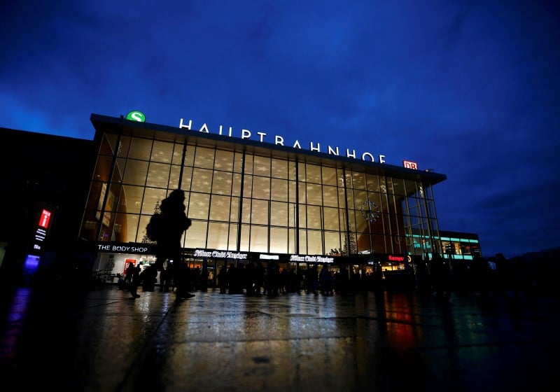 Angela merkel reclame que la lumiere soit faite sur les agressions du nouvel an a cologne