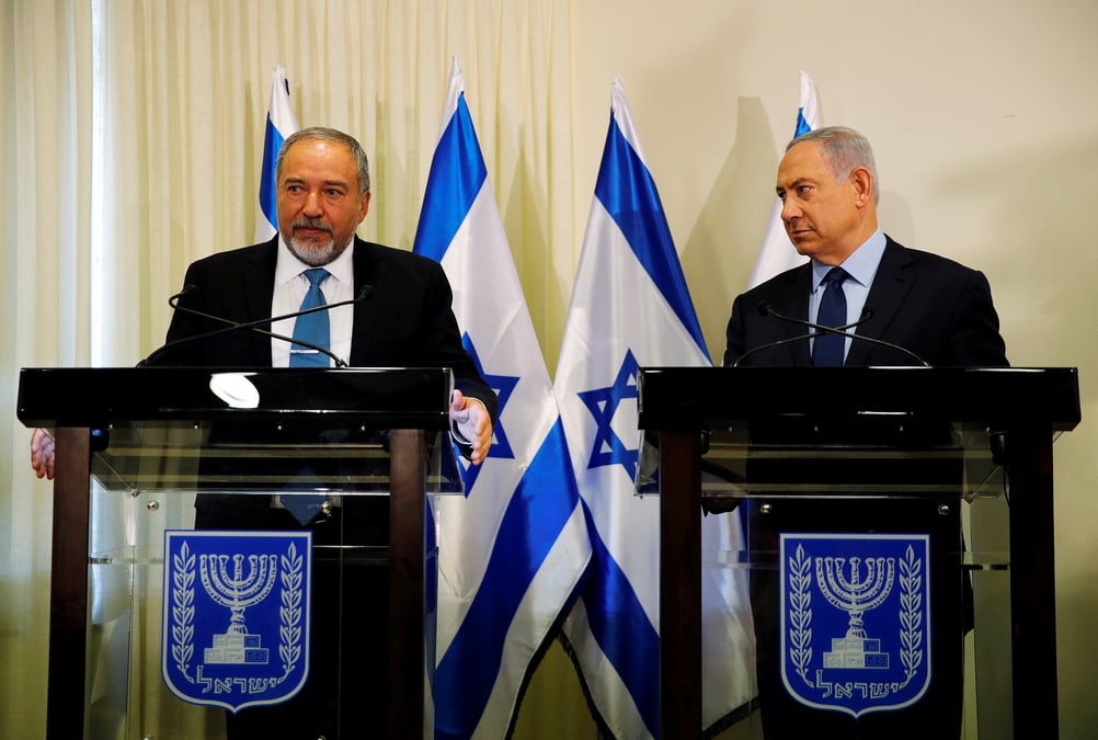 Le premier ministre israelien renforce sa majorite parlementaire