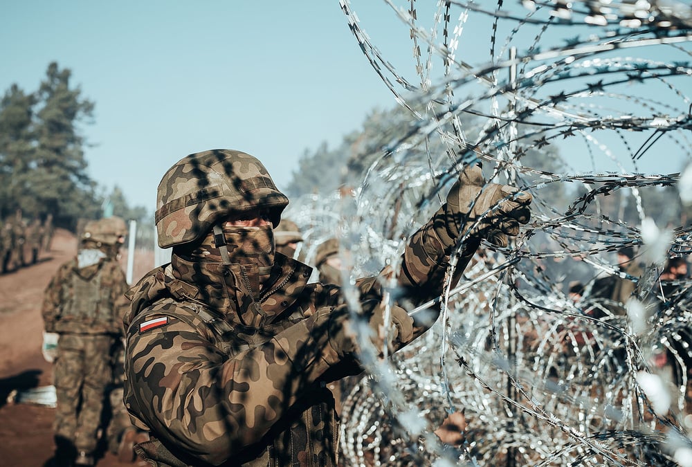 L'otan soutient la pologne dans la crise migratoire avec la bielorussie