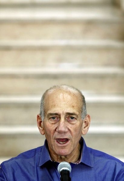 L'ex-Premier ministre Ehud Olmert reconnu coupable de corruption
