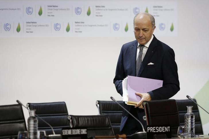 Fabius crie a l'"alerte rouge" sur le climat