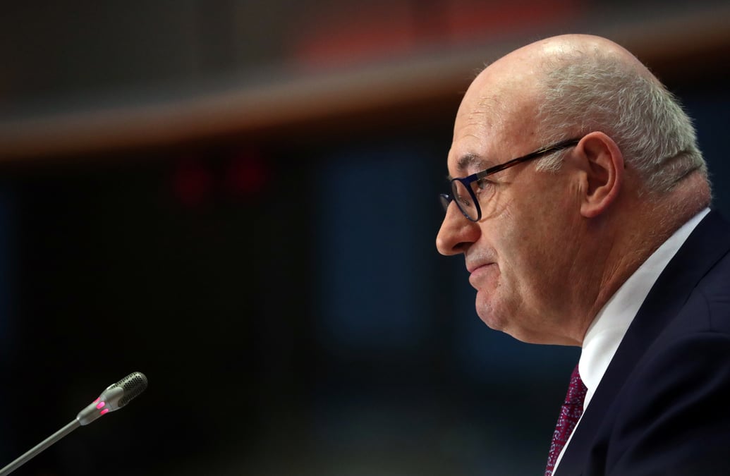 Hogan (ue) se demande si londres veut vraiment un accord