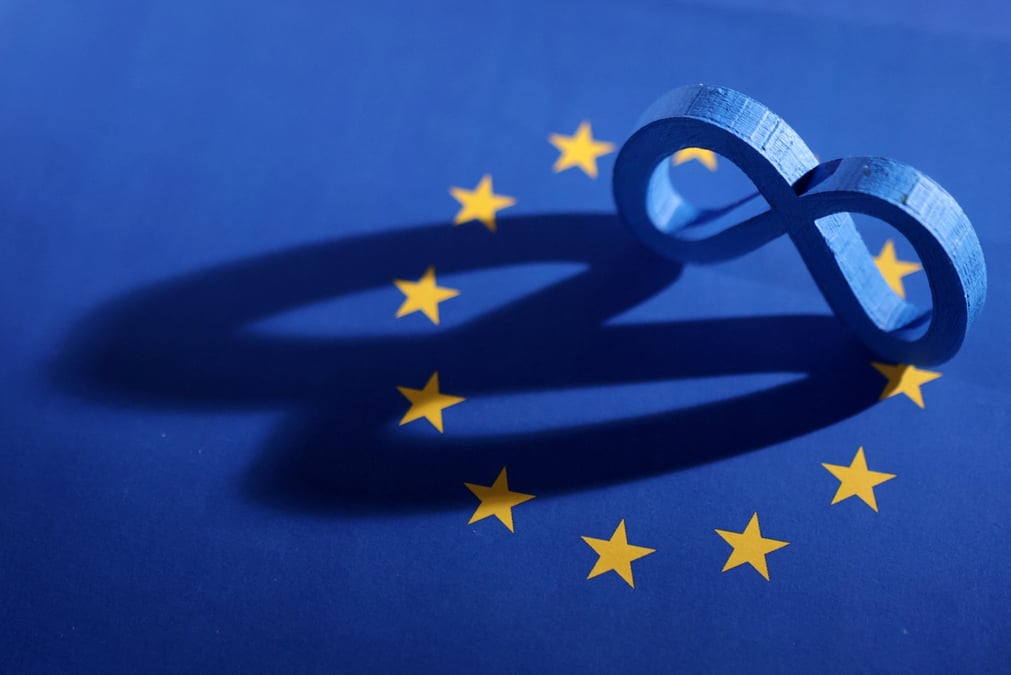 Le drapeau de l'ue et le logo meta