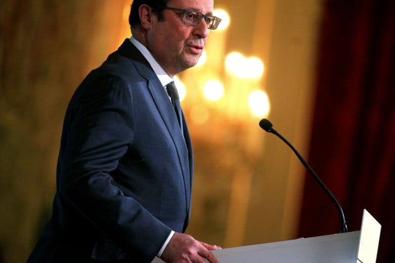 Francois hollande consulte pour convaincre sur la decheance de nationalite