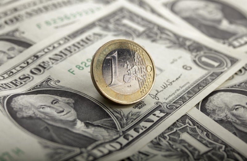 De grandes banques ne croient plus a la parite euro/dollar