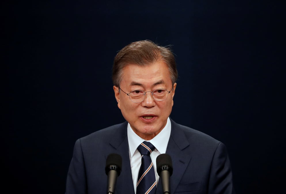 Corees: moon jae-in (sud) veut d'autres reunions avec kim jong-un