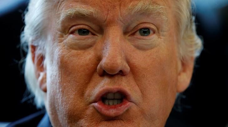 Trump va ordonner une interdiction temporaire des refugies