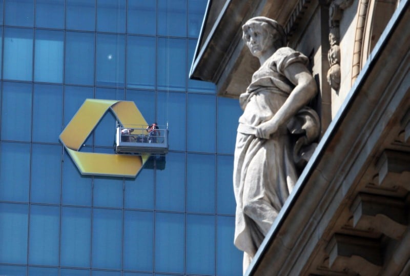 Berlin dement favoriser une fusion de commerzbank avec bnp paribas