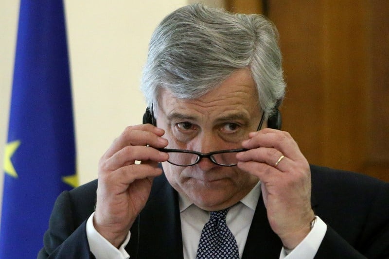 Italie: tajani accepte d'etre chef du gouvernement pour berlusconi