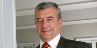 André Yché
