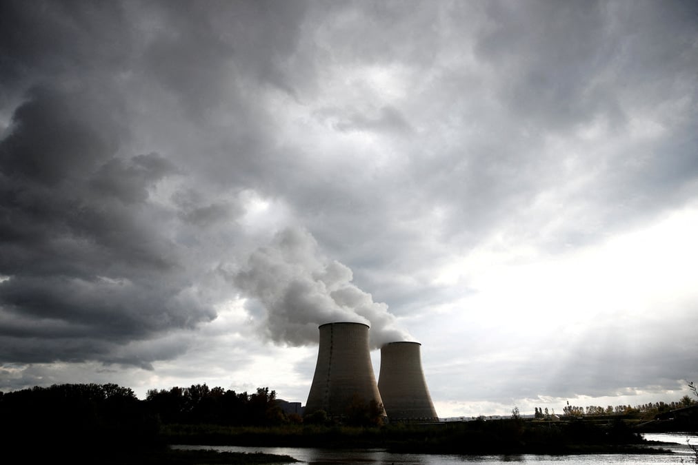 Photo d'archives : la centrale nucleaire d'electricite de france (edf) a belleville-sur-loire