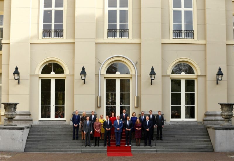 Le gouvernement neerlandais prete serment devant le roi