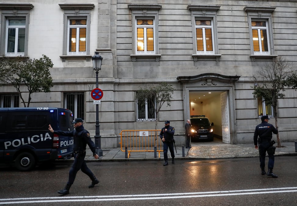 Le parquet requiert de lourdes peines contre des independantistes catalans