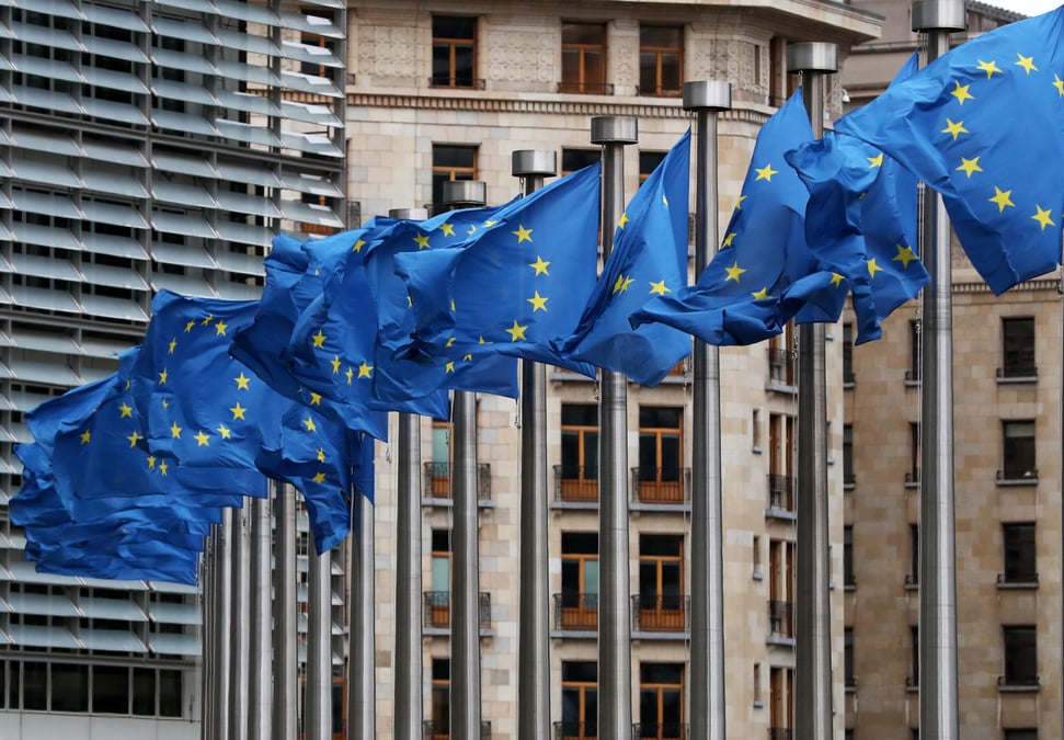 La commission europeenne avertit la france et la belgique sur leurs comptes publics