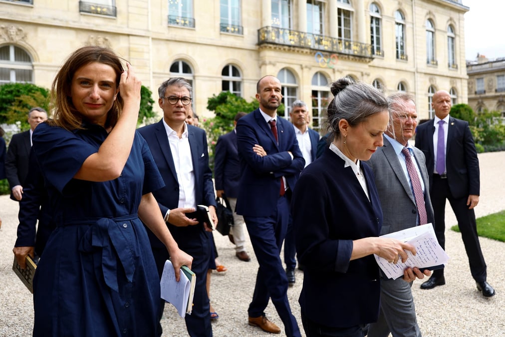 Les dirigeants du nouveau front populaire quittent le palais de l'elysee