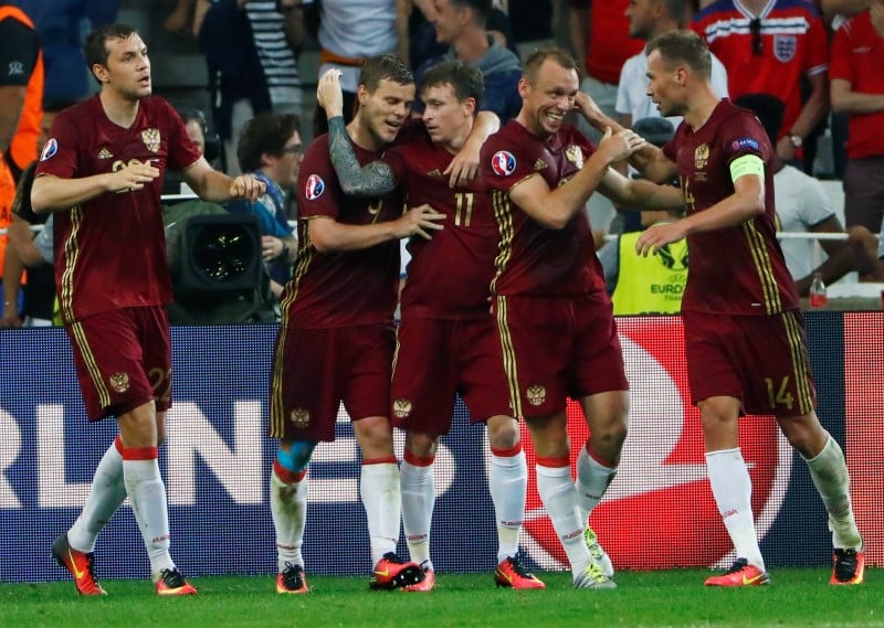L'equipe russe sera disqualifiee en cas de nouvelles violences