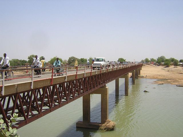 Pont N'Gueli fleuve Logone Cameroun