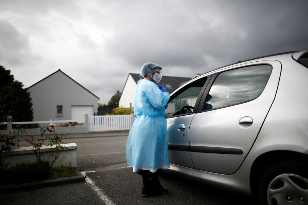 Coronavirus: pres de 13.000 cas supplementaires et 63 nouveaux deces en france