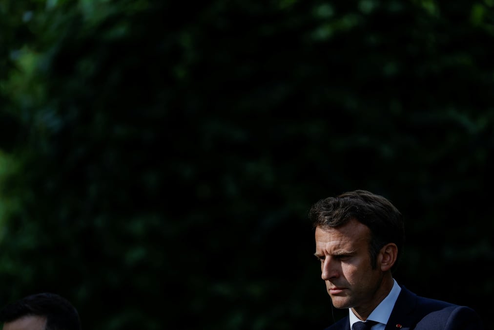 Sept francais sur dix contre une majorite absolue pour macron, selon un sondage