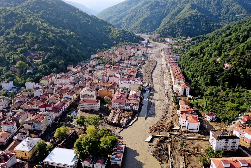 Turquie: le bilan des inondations monte a 44 morts