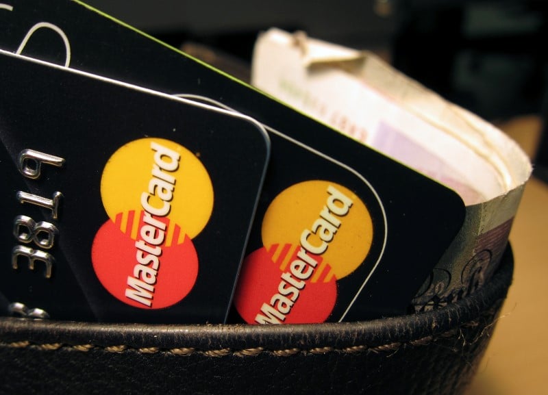 Mastercard soupconne par la commission europeenne de gonfler ses prix
