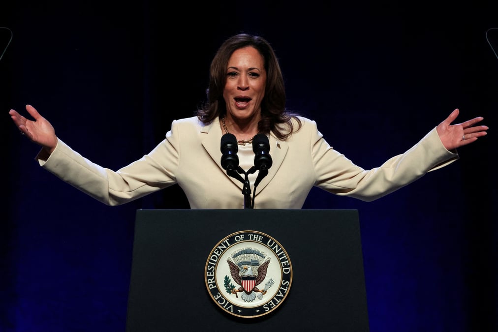 Depuis son élection à la vice-présidence en 2020, Kamala Harris, 59 ans, a toujours montré une loyauté sans faille au président, Joe Biden.